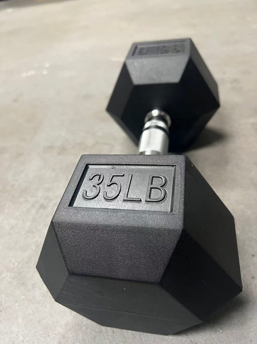 Fibosport Commercial-Grade Low-Odor Rubber Hex Dumbbell